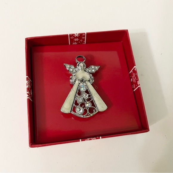 Angel Pin Brooch in Box - Picture 1 of 8